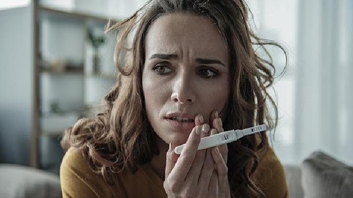 验孕棒一深一浅什么意思？验孕一深一浅代表4种情况